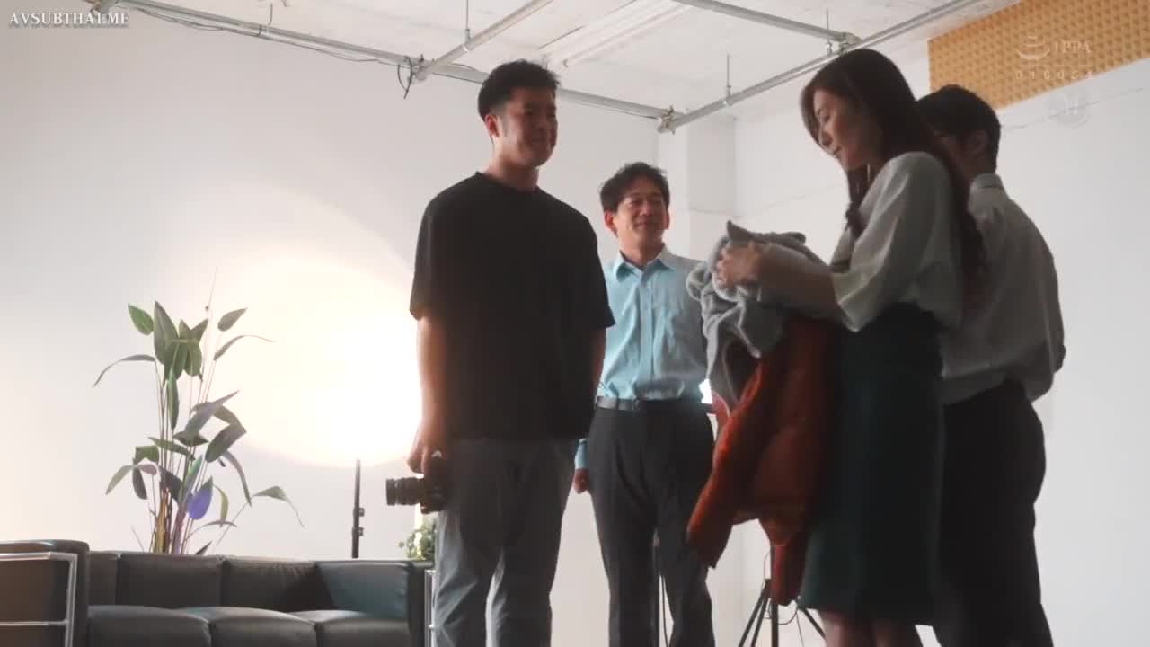 JUQ-206 (ซับไทย) Nude Model NTR สองเต้าเต็มตาภรรยาใฝ่นู้ด